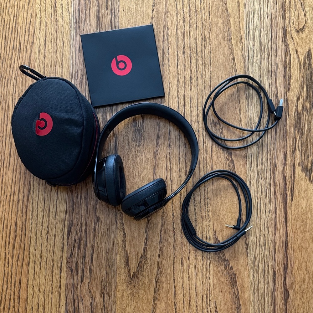 Beats Solo3 Wireless On-Ear Headphones